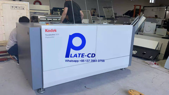 अर्ध-स्वचालित सीटीपी सीटीसीपी ऑफसेट प्लेट बनाने की मशीन नई / प्रयुक्त